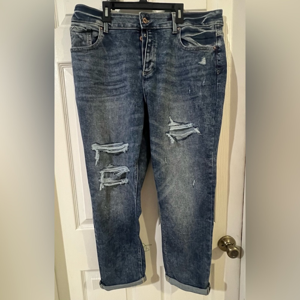 Maurices size 16W short boyfriend jeans